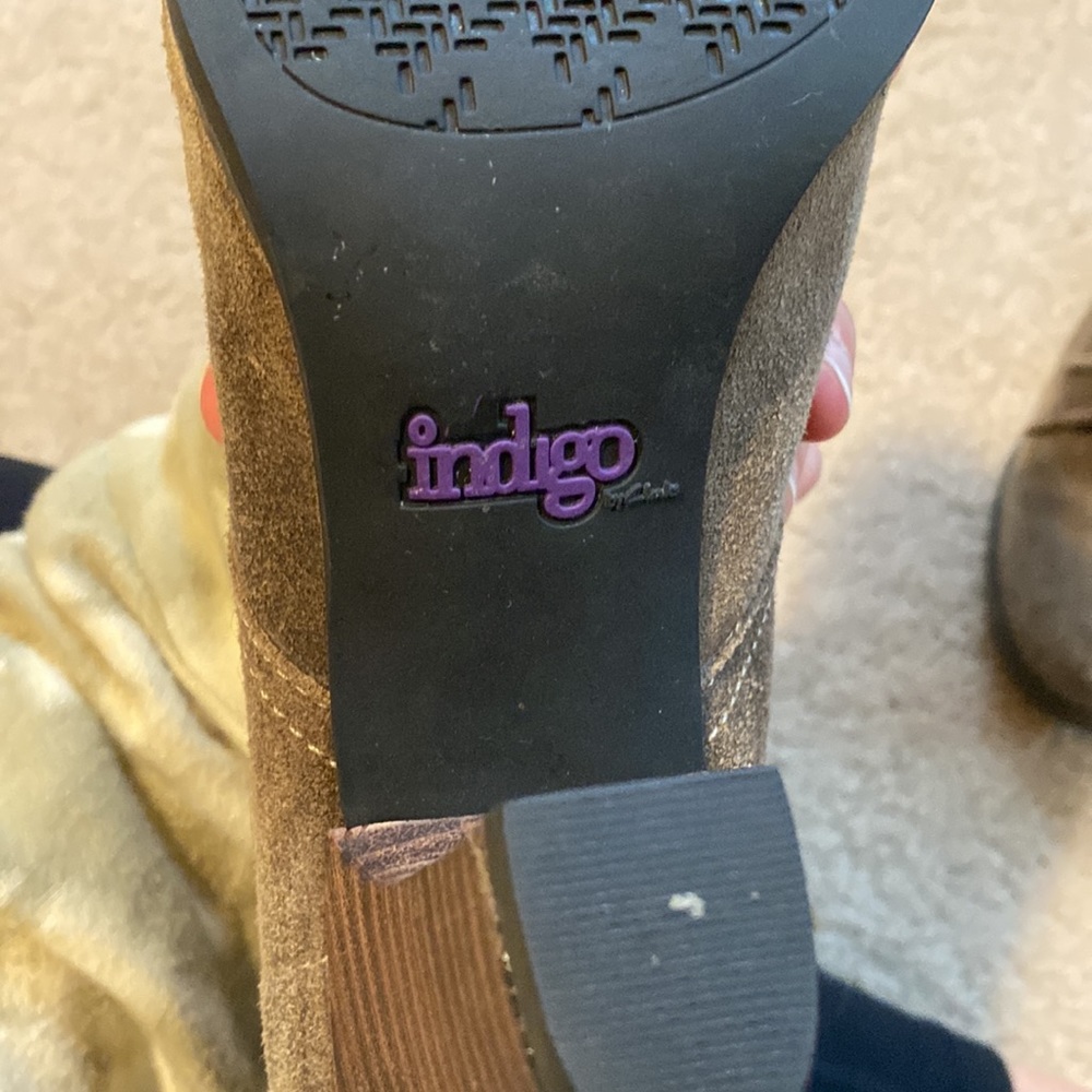 Booties - Picture 3 of 6